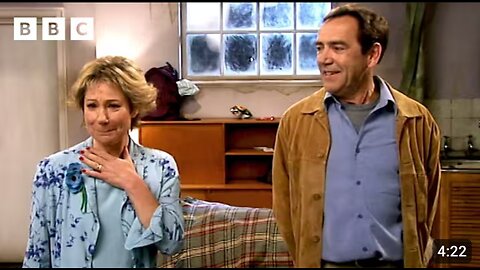 When your mum and dad visit your first flat @eMy Family - BBC