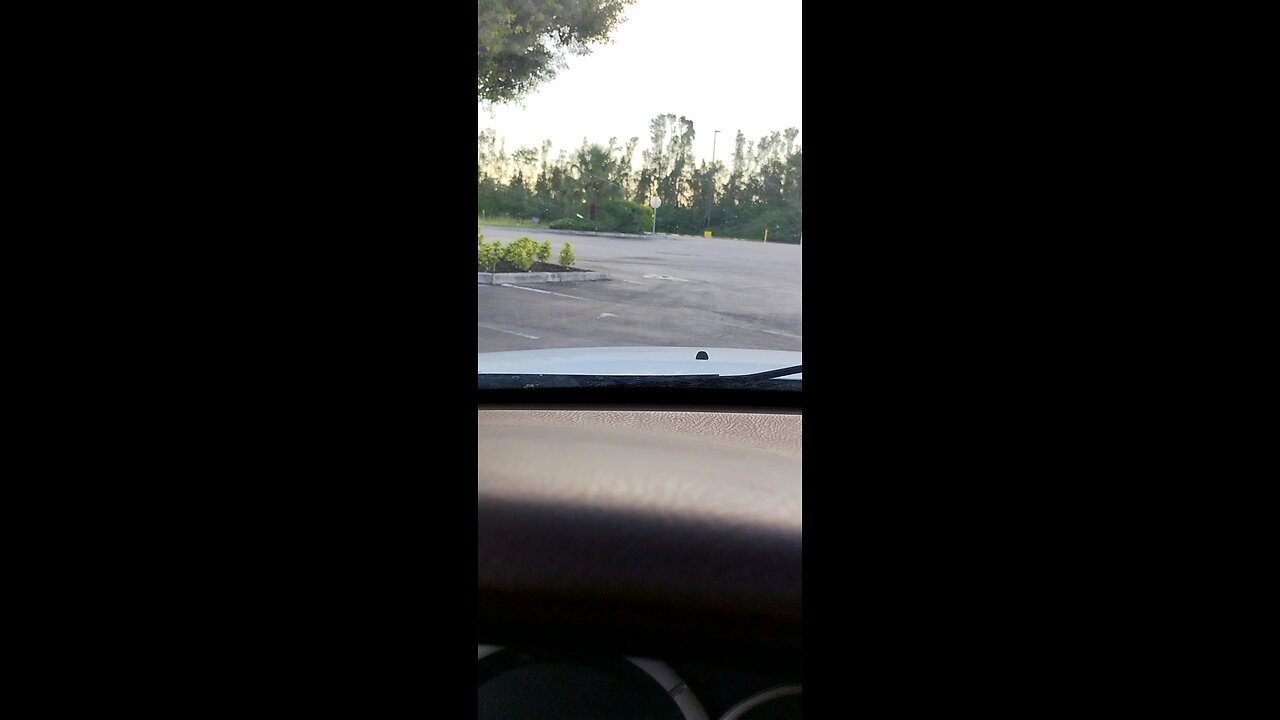 caught Sarasota County sheriff catfish& ghosting& using fake accounts in social media doing this...