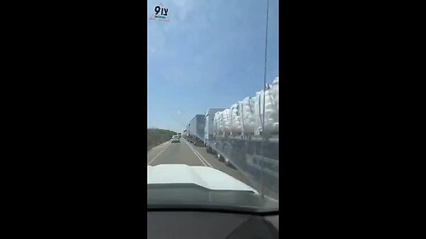 Aid goes into Gaza 30 July 2025