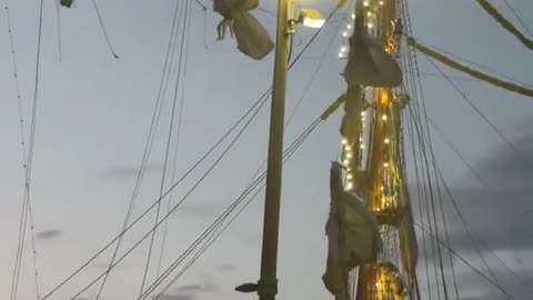 Video: Sailors were seen dangling from the topmasts of a Mexican Navy tall sailing ship
