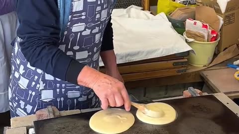 This Elderly Couple Makes Japan’s Sweetest Pancakes 🥞🇯🇵 | A Love Story in Every Bite