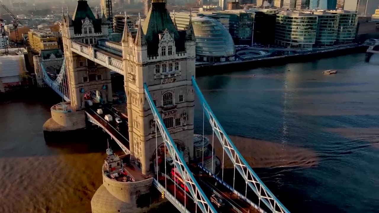 London in Winter ❄️🇬🇧 | Breathtaking Aerial Views