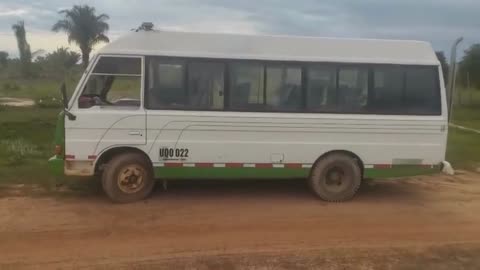 Graves fallas en el transporte escolar de Islitas en El Banco ponen en riesgo a 30 niños