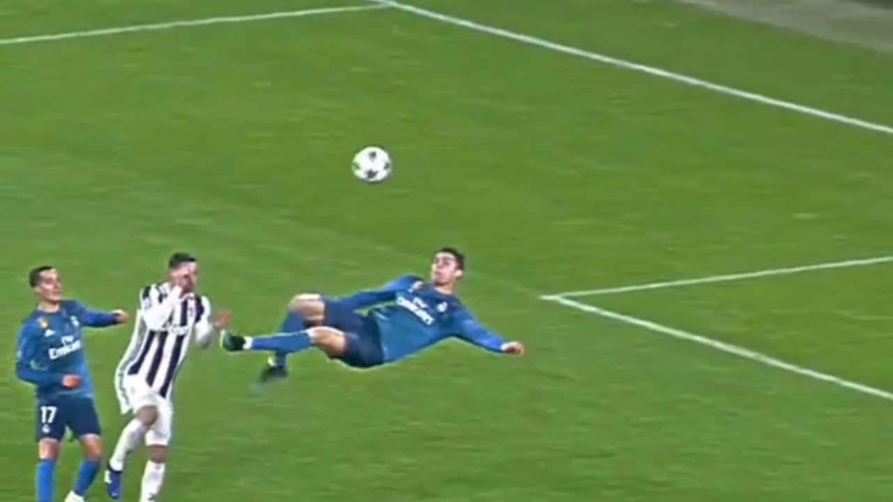 Cristiano Ronaldo's Legendary bicycle Kick