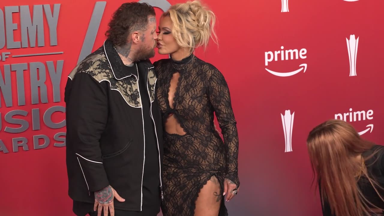 Jelly Roll says Australian Louis Vuitton store treated him like a 'criminal'