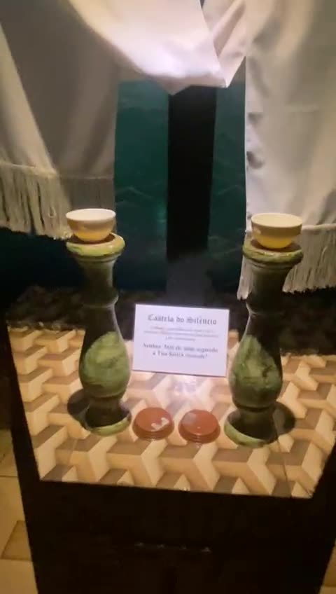 Dentro do Templo de Taguatinga do Vale do Amanhecer 6