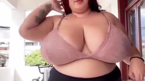 🟢 Woaman Big ass and Big Booty 😍fdh