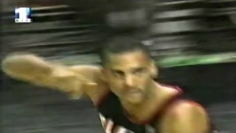 Steve Smith 19 Points 6 Ast @ 76ers, 1999-2000.