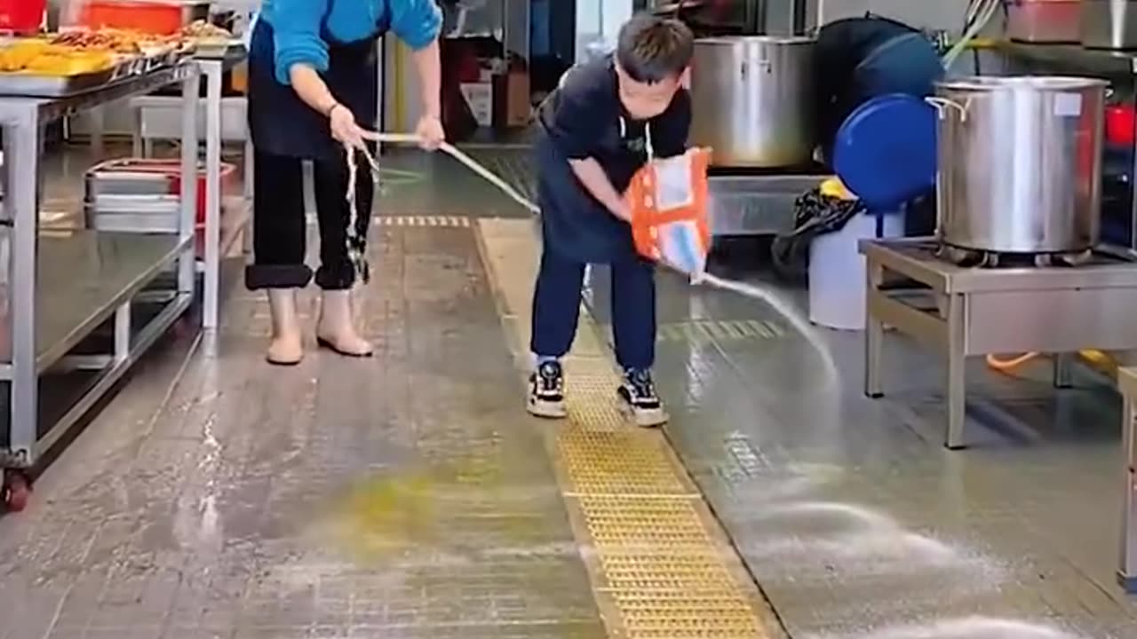 Mother and son work together!.hd