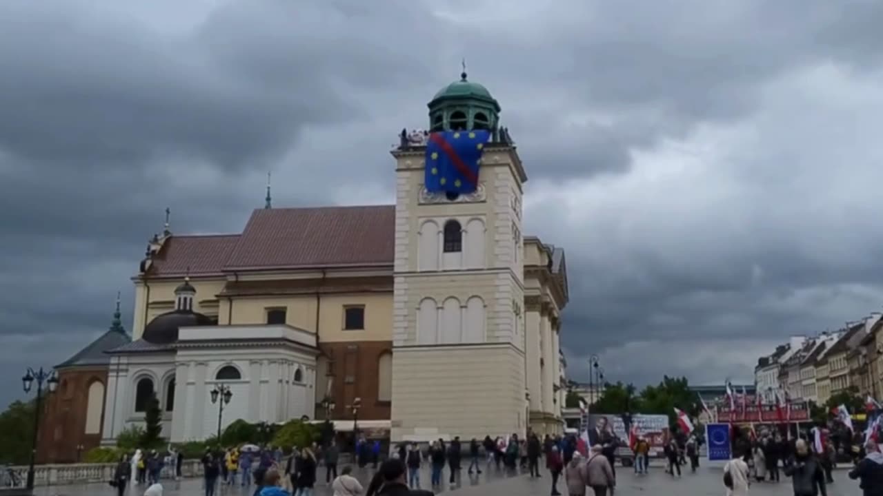 Akcja Narodowego Odrodzenia Polski w trakcie wiecu Grzegorza Brauna