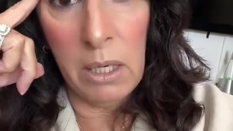 Nurse shares why she would never get a mammogram