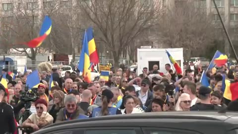 LIVE_ Thousands protest in Romania amid Presidential court battle