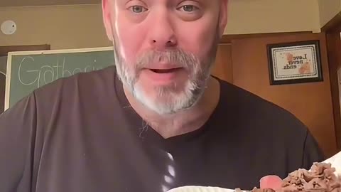 American who says “I've been a chef for nearly 30 yrs” says our ground beef in America has changed,