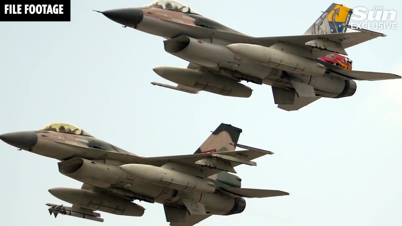 Trump warns Venezuelan jets will be SHOT DOWN as warplanes buzz US warship again