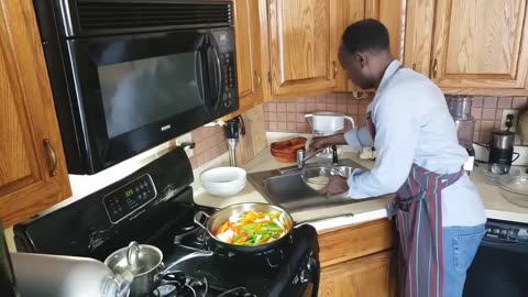 Pepper Steak Recipe – How to Cook Steak with Stir-Fried Peppers: