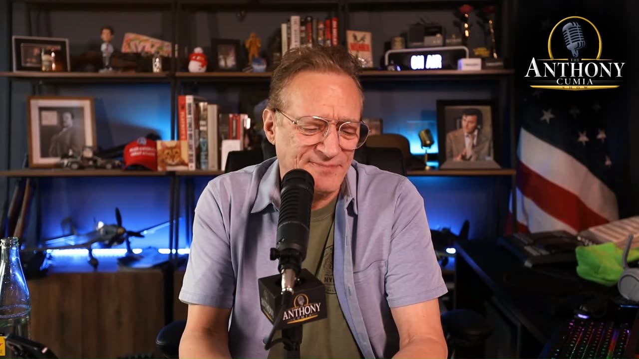 Anthony Cumia talks about Amy Schumer going on Howard Stern