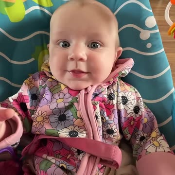 daddy’s sweet singing makes baby kayla smile 🎶😊