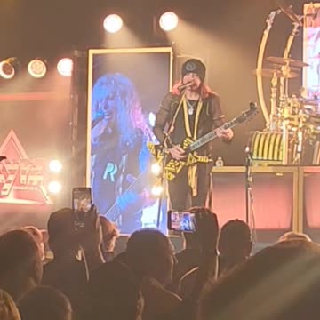 Stryper ( live)