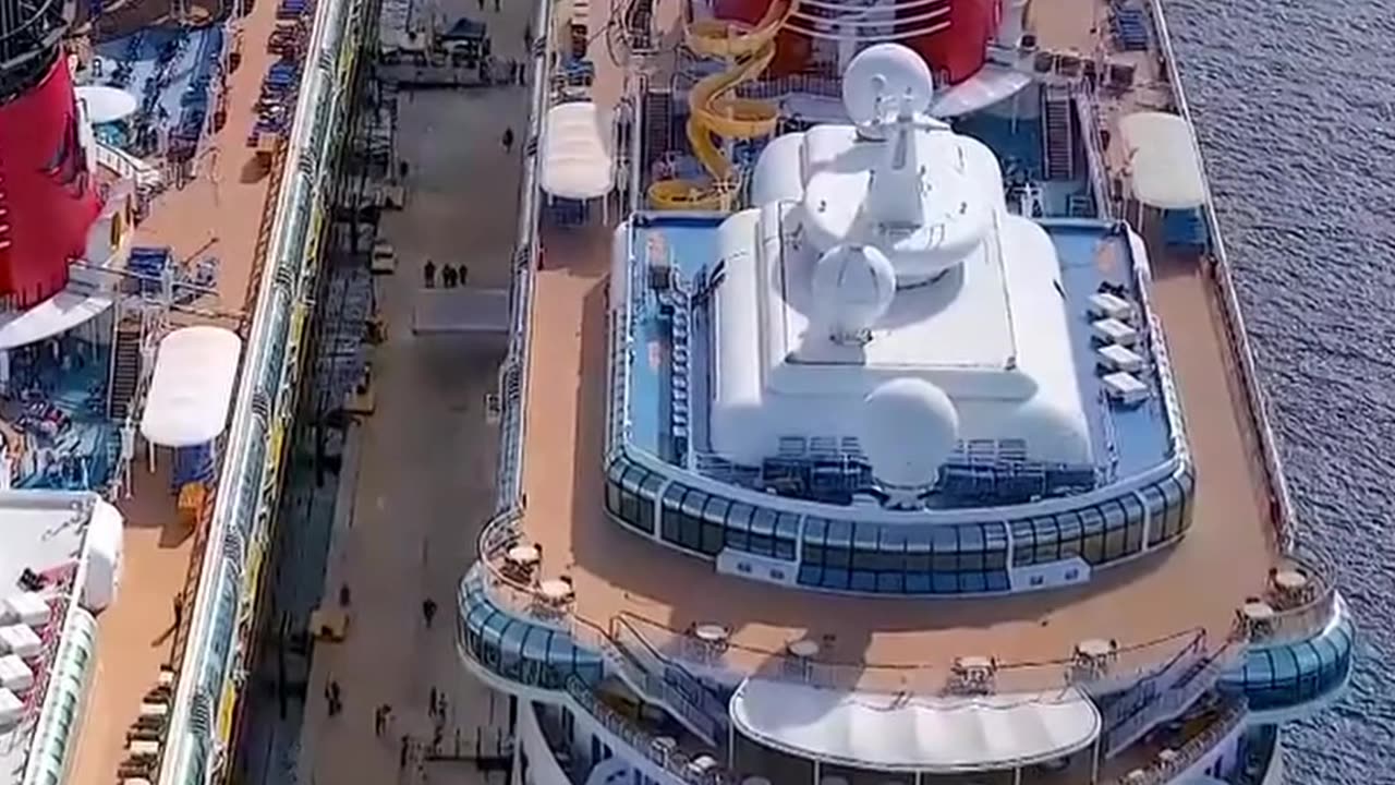 Boy BREAKS DOWN on Disney Cruise Over No Wi-Fi!