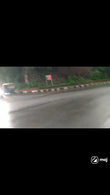 Discover rugged trails, scenic beauty, and nature’s charm! #AravaliHills #VasantKunj #NatureVibes