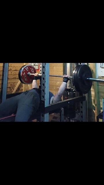 3x8 105 Kg Touch n' Go Bench Press. Last Set
