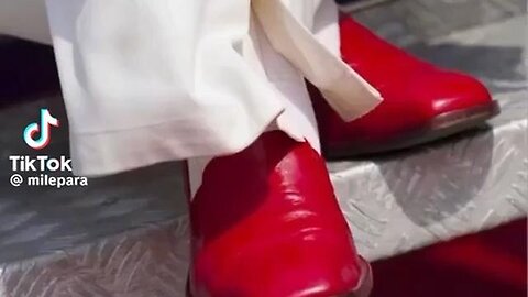 RED SHOES