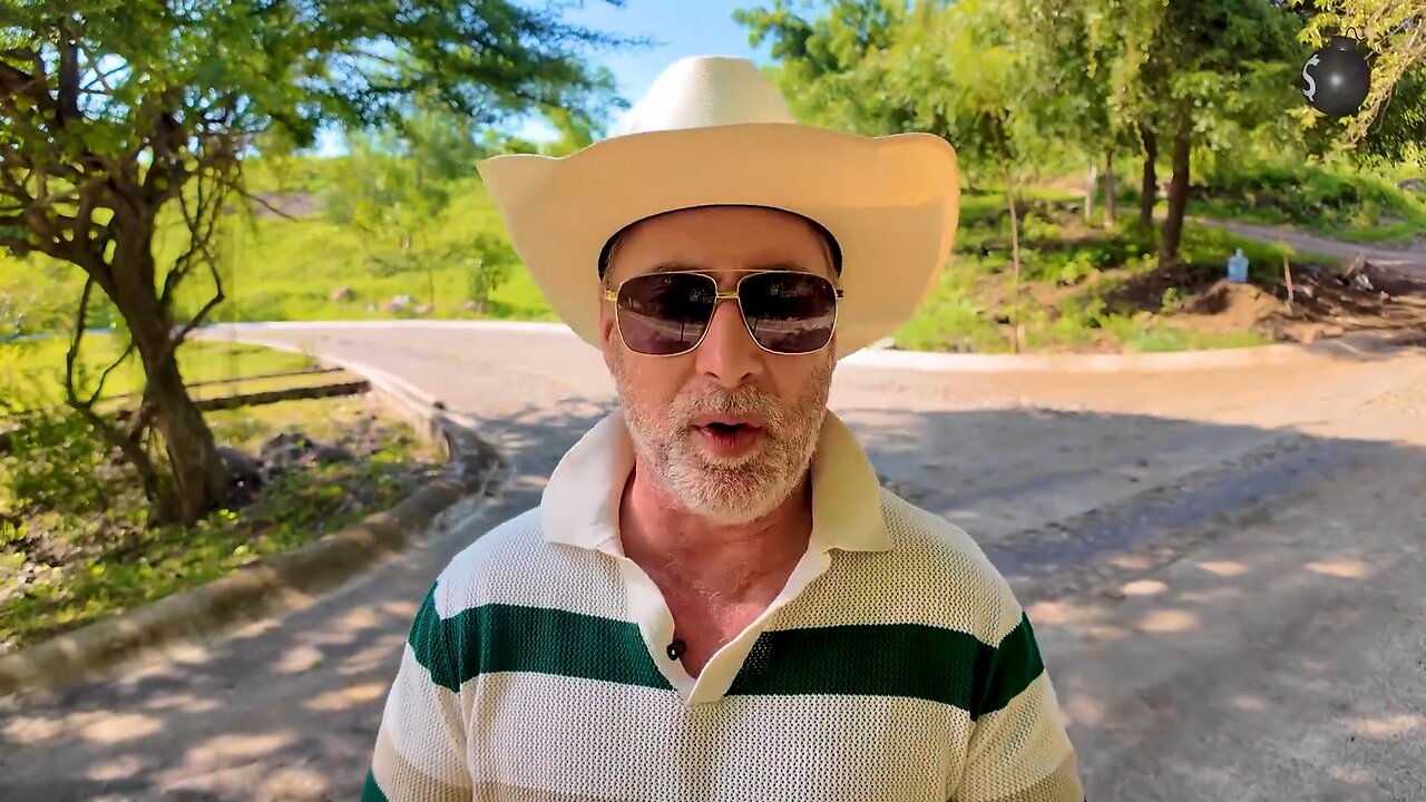 Jeff Berwick - Global Cabal Plots! Cyborg Mitch! Sudden Death Lindsey! The Hormuz Hustle Continues!