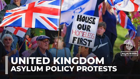 Anti-immigration & anti-racism protesters face off outside UK hotels housing asylum seekers