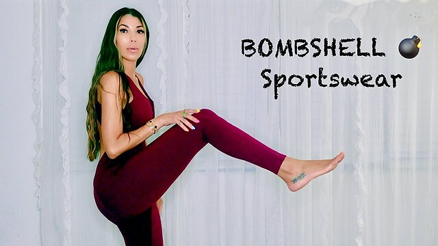 Bombshell Gym Fits try on