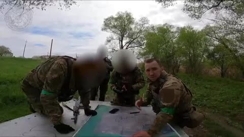 Incredible Footage of Ukrainian Special Forces Entering Occupied Village in Kharkiv Oblast