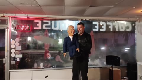 Vance Dykes & Joe Biden @ Austin's Coffee House Winter Park (August 24, 2025)