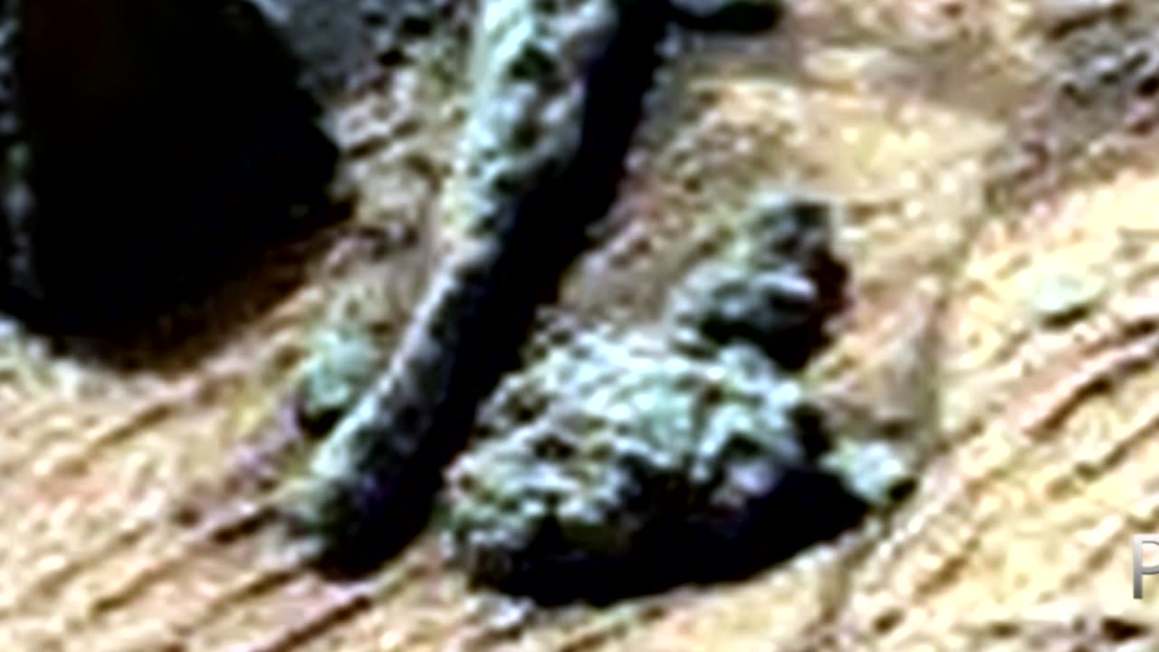 Bizarre Anomalies Found on Mars Part 17