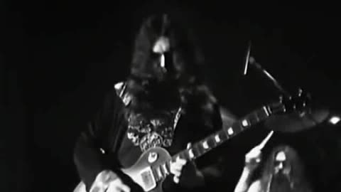 Lynyrd Skynyrd - Cry For The Badman