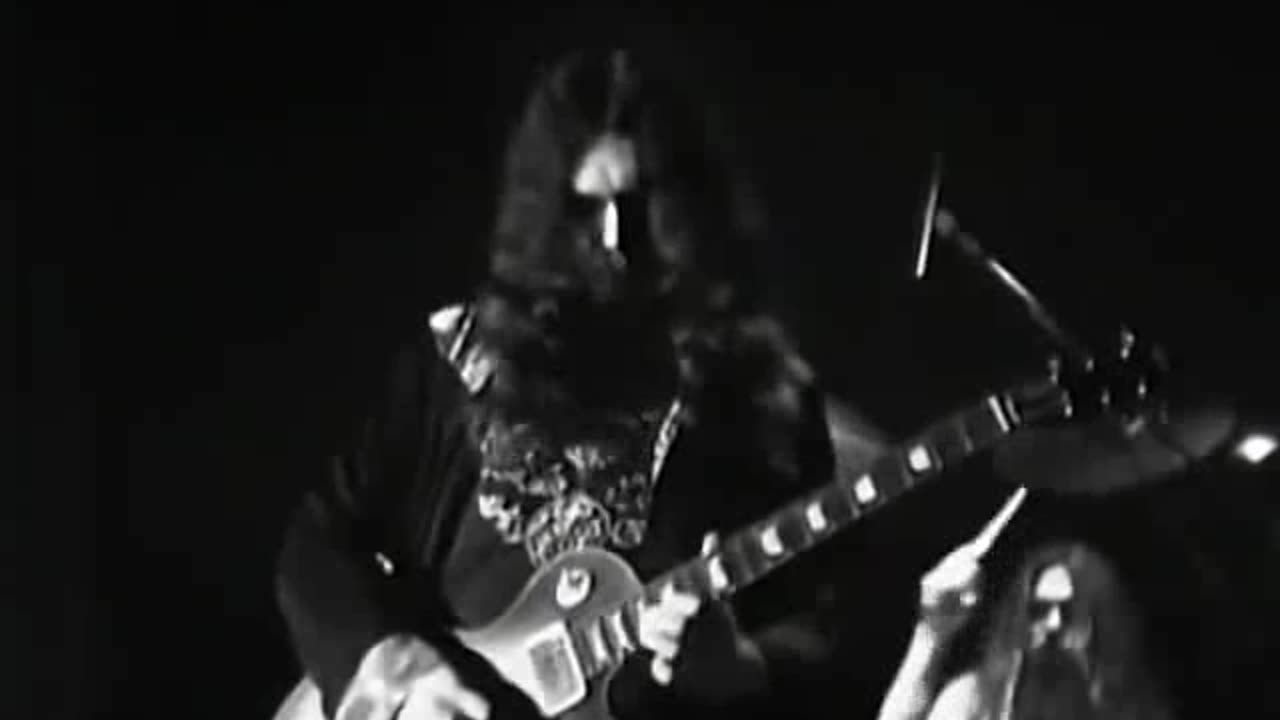 Lynyrd Skynyrd - Cry For The Badman