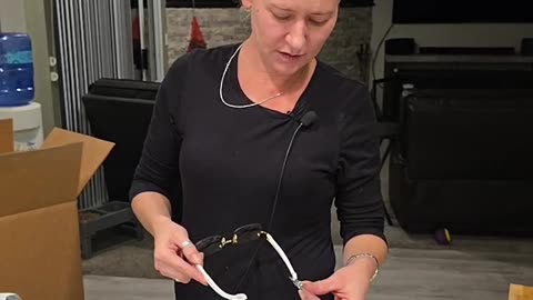 The Queens Gambit Retuened Mail Mystery box #live