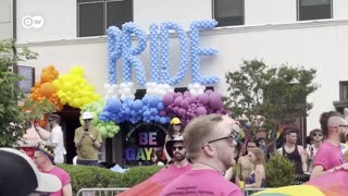 NOTIZIE DAL MONDO Migliaia di persone per la parata sodomita LGBTQ del World Pride 2025 a Washington,USA svolto dal 17 maggio al 8 giugno 2025 e chi le finanzia,quali sono le aziende e chi organizza queste cose? i soliti noti ovvio..