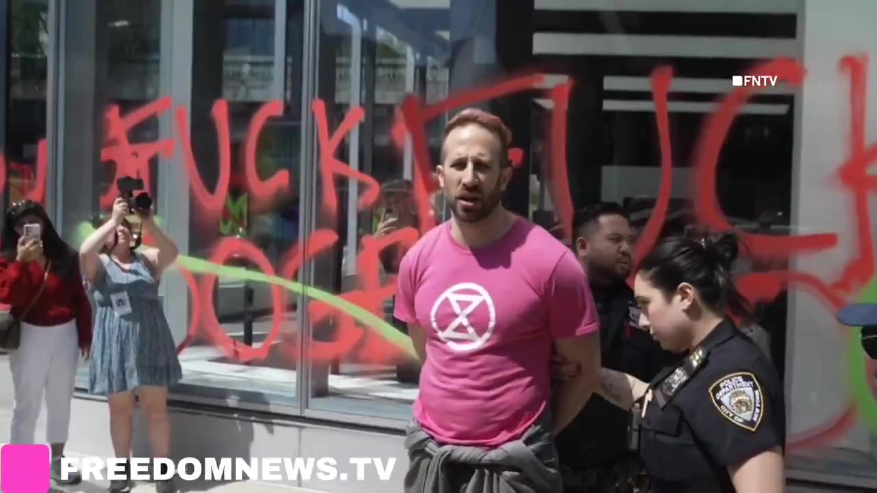 ⚡NYPD arrested multiple anti-Elon hacks vandalizing a NYC Tesla showroom