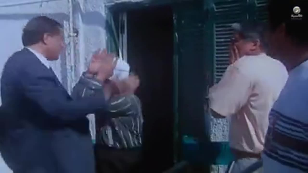 If i hit the lottery I wouldn't tell anyone, but there would be signs!!! XD