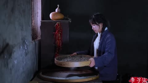 Peanut & melon seed, dried meat, dried fruit, snowflake cake