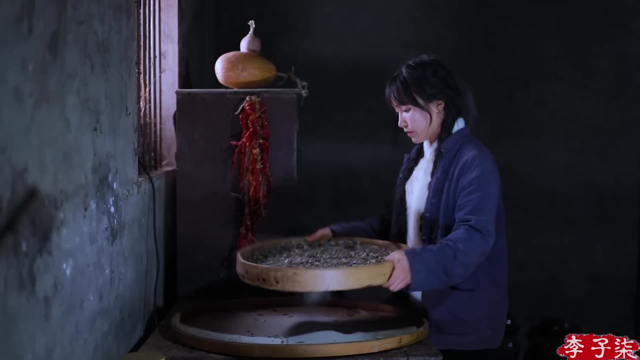 Peanut & melon seed, dried meat, dried fruit, snowflake cake