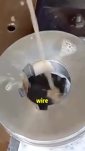 This explains why UFOs don't have visible door