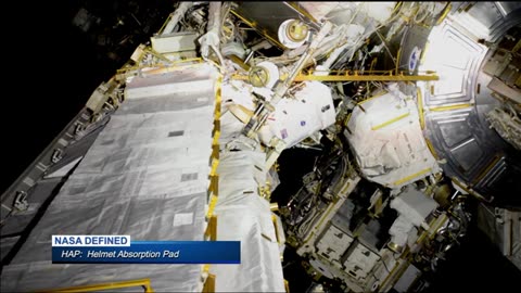 NASA ASTRONAUTS WALK IN SPACE OUTSIDE THE SPACE STATION