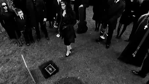Amy Winehouse - Back To Black (official Music Vidoe)