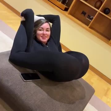 Dude forget the deodorant stick right now it’s not important 😂😭😭😭