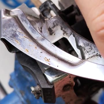 How to fix a loose front derailleur on a bicycle