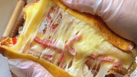 Starving at late at night? Try this bread toast with sausages and cheese fast snacks recipe