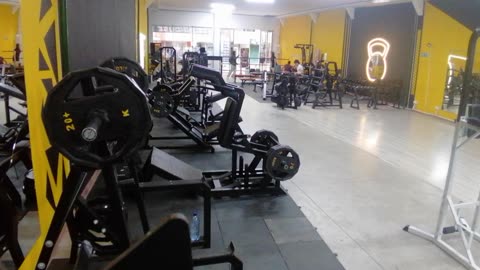 🔥 Día de Pierna de Fuerza: Carga Progresiva para Romper Límites 💪🚀