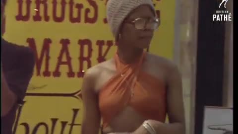 Heat Wave in London: Women's Summer Fashion (1976) British Pathé