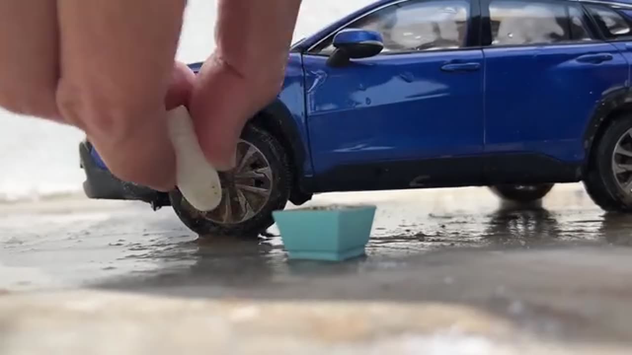 Miniature Toyota Corolla Cross After Extreme Off roading Diecast Car_part3