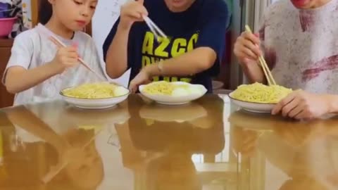 funny video baby rocz& mummy shockz